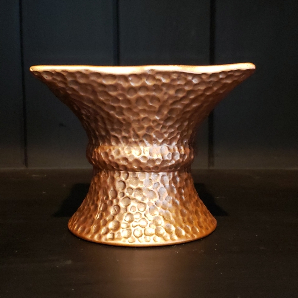 Comfort Candles Cylindrical Hammered Copper Pedest